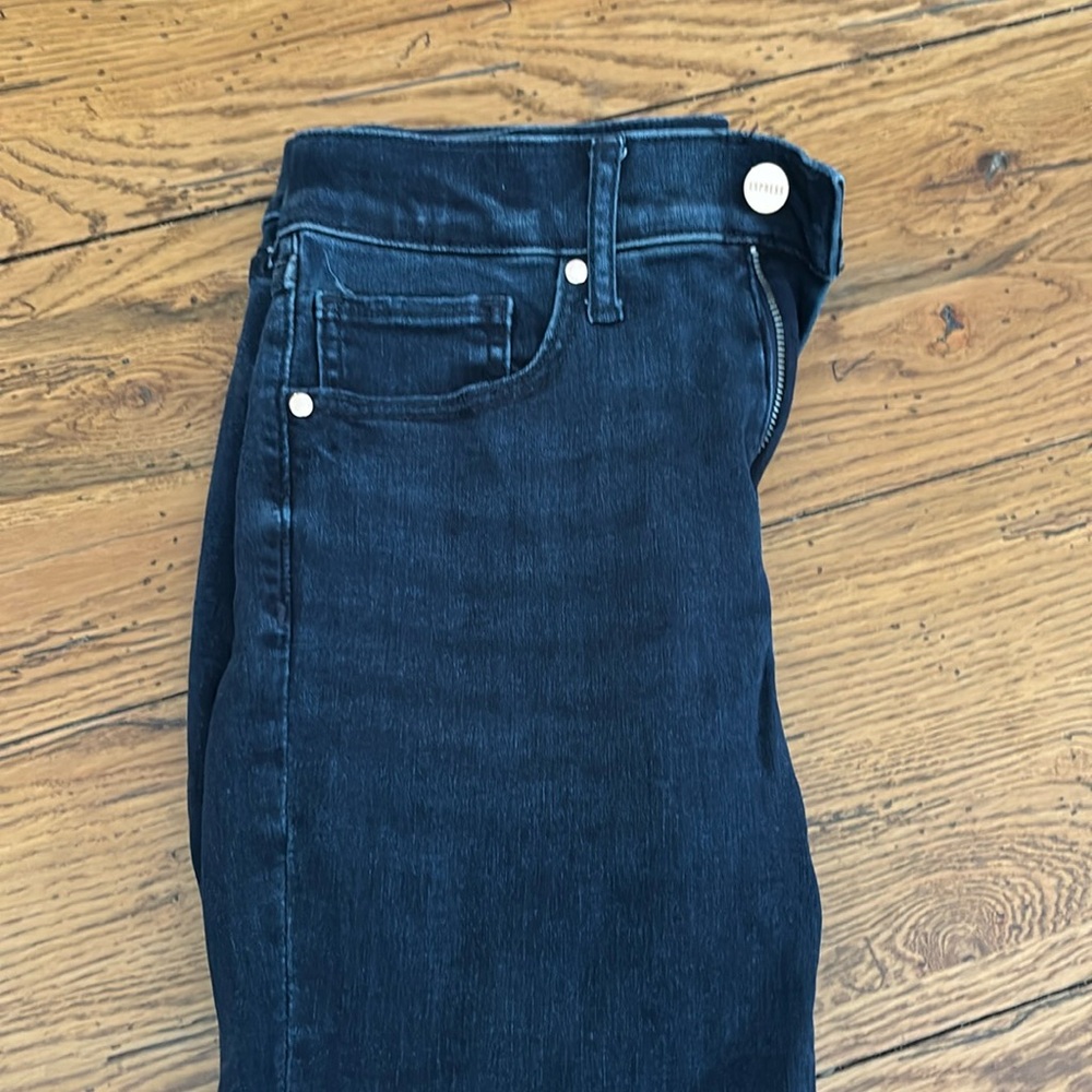 Skinny dark blue mid rise jeans